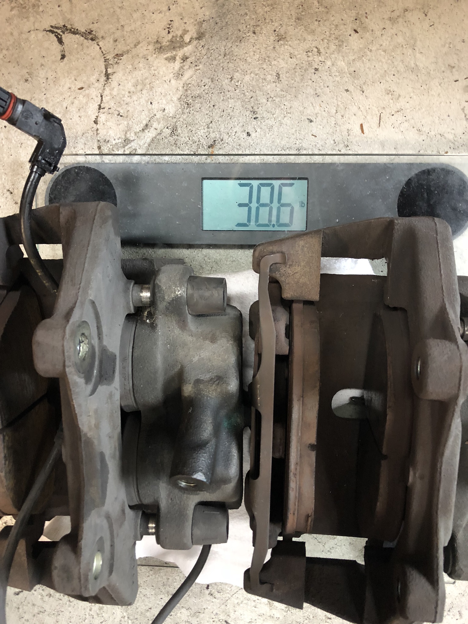 clk55frontcaliperweight Stumptown Benz